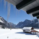 Apartmenthaus Edelweiss In *