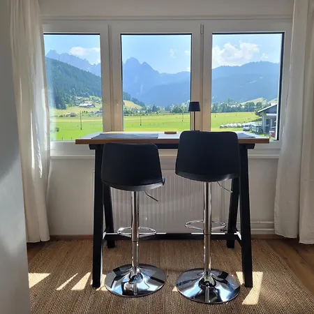 Apartmenthaus Edelweiss In 格绍